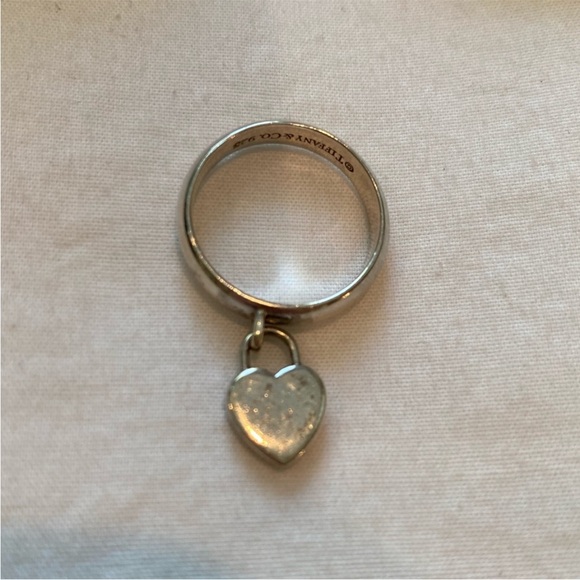 ❤️ Tiffany & Co Heart Tag Ring - Picture 5 of 5